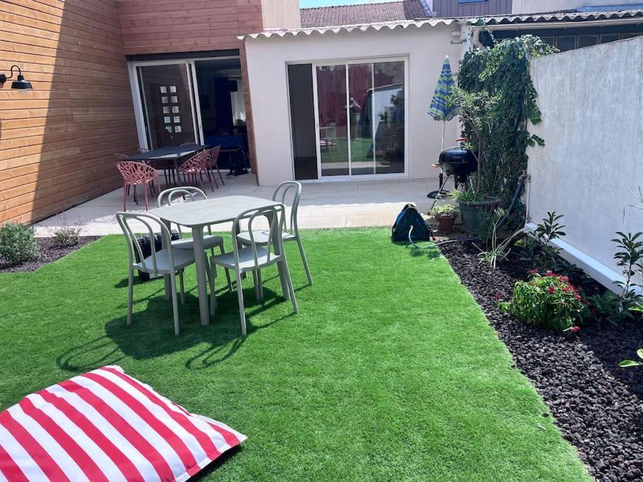 Maison Climatisee, Piscine, A 5 Minutes Des Grands Buffets Narbona Exterior foto